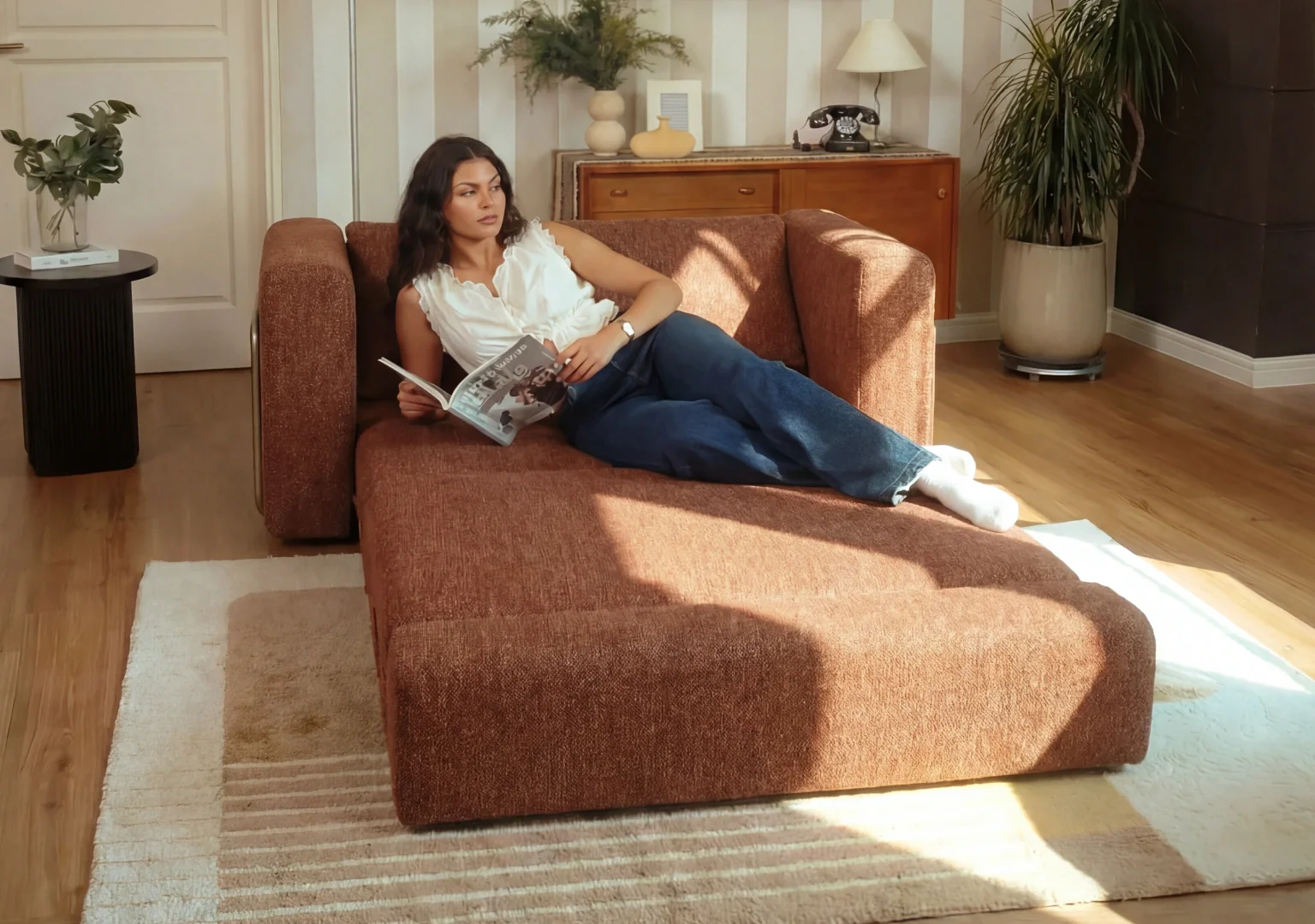 Cushie Snuggle Sofa Bed - Image 8