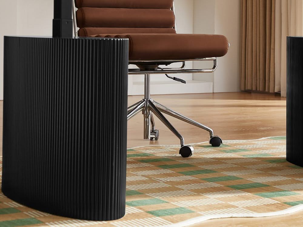 Willy Electric Height Adjustable Desk - Black - Image 12